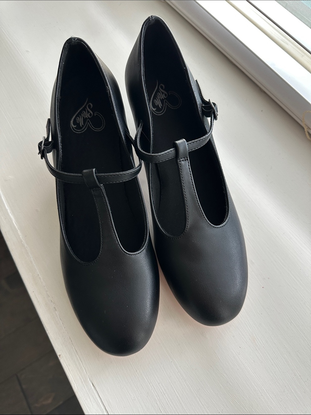 Girls' Black T-Strap Dress Shoes